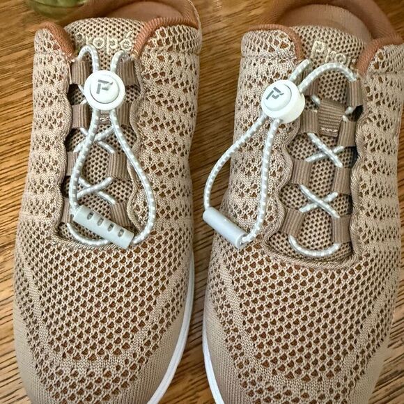 Propet Travelwalker Evo Slide W/Bungee Lacing Sz 8 Casual, Normcore, Comfort - Picture 3 of 11